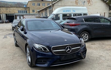Mercedes-Benz E-Класс, 2019 год, 3 100 000 рублей, 2 фотография