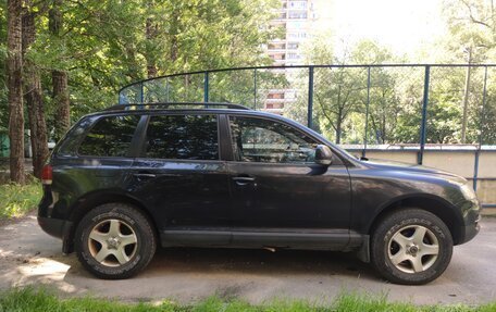 Volkswagen Touareg III, 2004 год, 500 000 рублей, 3 фотография