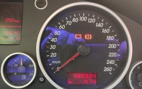 Volkswagen Touareg III, 2004 год, 500 000 рублей, 19 фотография