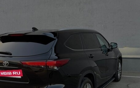 Toyota Highlander, 2020 год, 5 490 000 рублей, 6 фотография