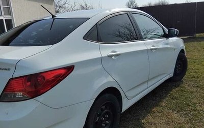 Hyundai Solaris II рестайлинг, 2013 год, 770 000 рублей, 1 фотография