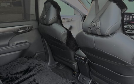 Toyota Highlander, 2020 год, 5 490 000 рублей, 20 фотография