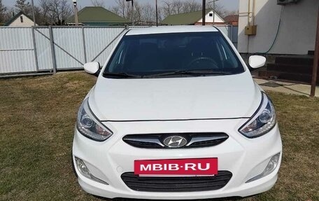 Hyundai Solaris II рестайлинг, 2013 год, 770 000 рублей, 8 фотография