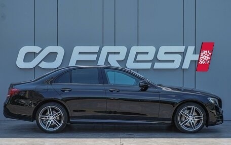 Mercedes-Benz E-Класс, 2016 год, 2 700 000 рублей, 5 фотография