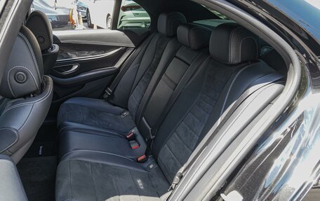 Mercedes-Benz E-Класс, 2016 год, 2 700 000 рублей, 9 фотография