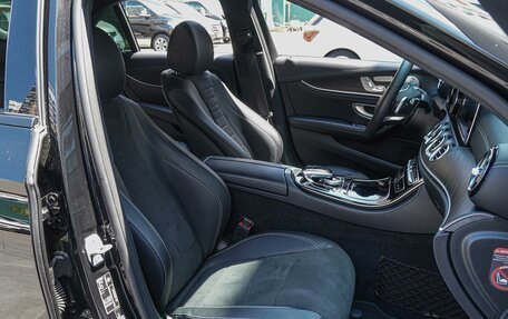 Mercedes-Benz E-Класс, 2016 год, 2 700 000 рублей, 8 фотография