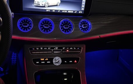 Mercedes-Benz CLS, 2018 год, 5 000 000 рублей, 14 фотография