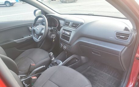 KIA Rio III рестайлинг, 2013 год, 750 000 рублей, 15 фотография
