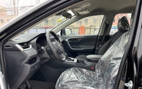 Toyota RAV4, 2025 год, 2 410 000 рублей, 7 фотография