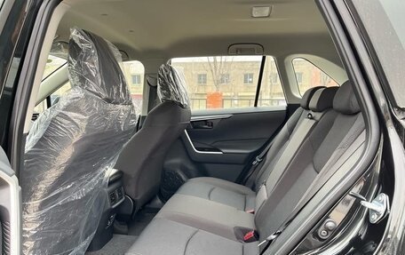 Toyota RAV4, 2025 год, 2 410 000 рублей, 16 фотография