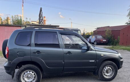Chevrolet Niva I рестайлинг, 2011 год, 390 000 рублей, 9 фотография