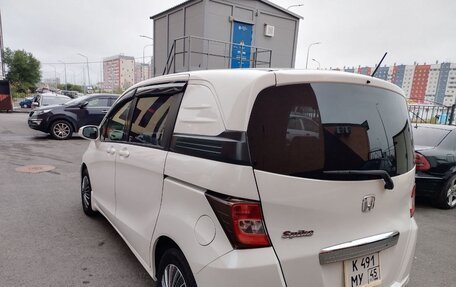 Honda Freed I, 2013 год, 1 300 000 рублей, 11 фотография