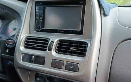 Nissan NP300, 2011 год, 1 300 000 рублей, 1 фотография
