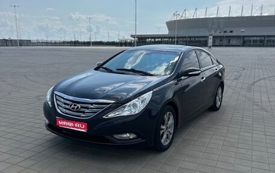 Hyundai Sonata VI, 2010 год, 965 000 рублей, 1 фотография