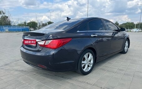 Hyundai Sonata VI, 2010 год, 965 000 рублей, 4 фотография