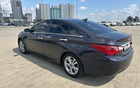 Hyundai Sonata VI, 2010 год, 965 000 рублей, 6 фотография