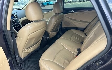 Hyundai Sonata VI, 2010 год, 965 000 рублей, 9 фотография