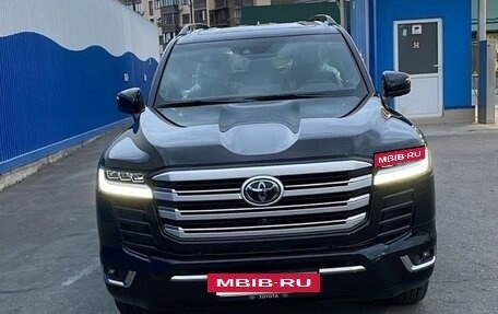 Toyota Land Cruiser, 2022 год, 10 500 000 рублей, 2 фотография
