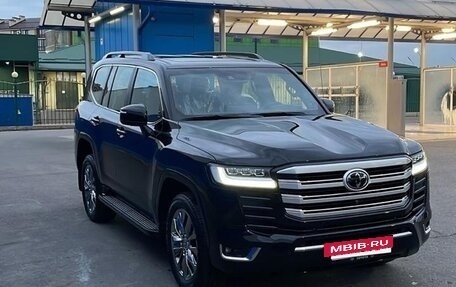 Toyota Land Cruiser, 2022 год, 10 500 000 рублей, 3 фотография
