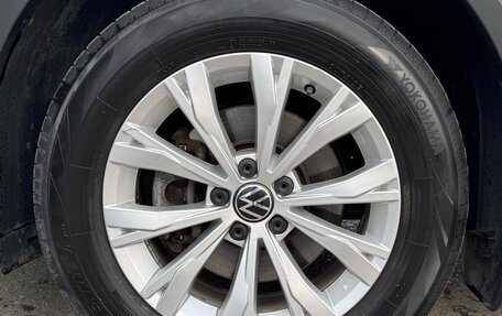 Volkswagen Tiguan II, 2021 год, 2 670 000 рублей, 24 фотография