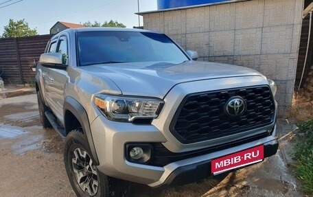 Toyota Tacoma III, 2020 год, 5 300 000 рублей, 1 фотография