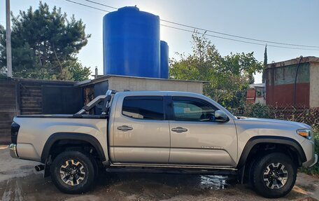 Toyota Tacoma III, 2020 год, 5 300 000 рублей, 3 фотография