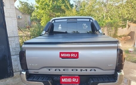 Toyota Tacoma III, 2020 год, 5 300 000 рублей, 5 фотография