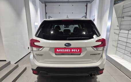 Subaru Forester, 2018 год, 2 300 000 рублей, 5 фотография