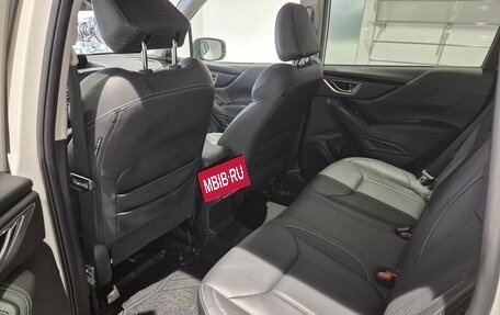 Subaru Forester, 2018 год, 2 300 000 рублей, 10 фотография