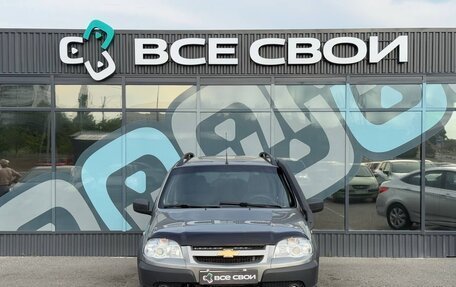 Chevrolet Niva I рестайлинг, 2017 год, 839 000 рублей, 5 фотография