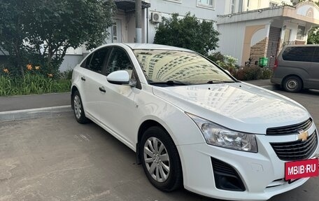 Chevrolet Cruze II, 2013 год, 700 000 рублей, 5 фотография