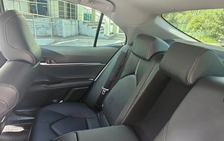 Toyota Camry, 2021 год, 3 650 000 рублей, 9 фотография
