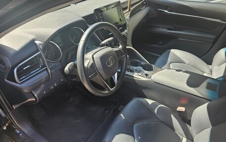 Toyota Camry, 2021 год, 3 650 000 рублей, 6 фотография