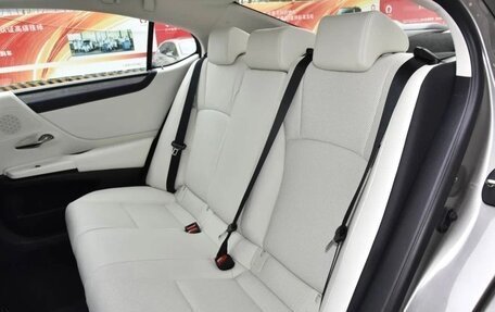 Lexus ES VII, 2025 год, 4 430 000 рублей, 13 фотография