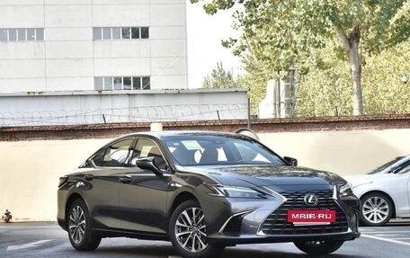 Lexus ES VII, 2025 год, 4 430 000 рублей, 3 фотография