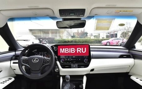 Lexus ES VII, 2025 год, 4 430 000 рублей, 10 фотография
