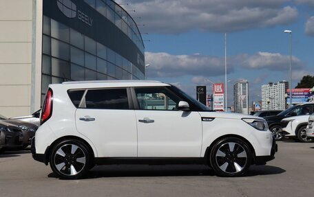 KIA Soul II рестайлинг, 2015 год, 1 200 000 рублей, 4 фотография