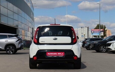 KIA Soul II рестайлинг, 2015 год, 1 200 000 рублей, 6 фотография