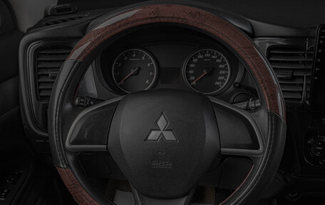 Mitsubishi Outlander III рестайлинг 3, 2012 год, 1 299 000 рублей, 11 фотография