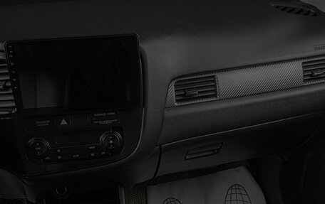 Mitsubishi Outlander III рестайлинг 3, 2012 год, 1 299 000 рублей, 14 фотография