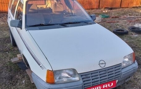 Opel Kadett E рестайлинг, 1986 год, 50 000 рублей, 1 фотография