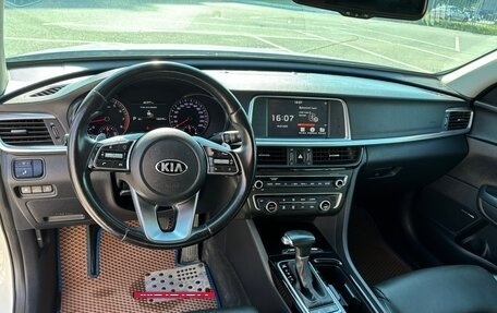 KIA Optima IV, 2019 год, 2 300 000 рублей, 5 фотография