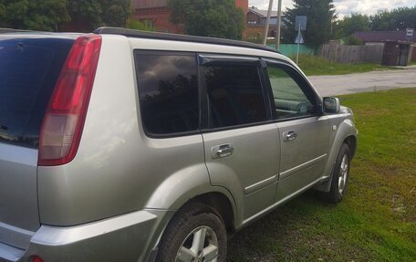 Nissan X-Trail, 2005 год, 850 000 рублей, 11 фотография