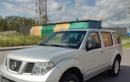 Nissan Pathfinder, 2005 год, 880 000 рублей, 2 фотография
