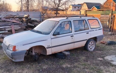 Opel Kadett E рестайлинг, 1986 год, 50 000 рублей, 3 фотография