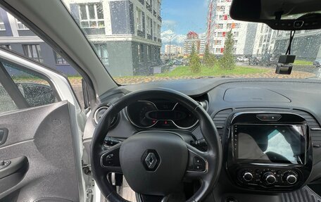 Renault Kaptur I рестайлинг, 2017 год, 1 300 000 рублей, 8 фотография