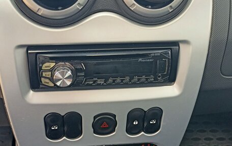 Renault Logan II, 2014 год, 599 000 рублей, 4 фотография