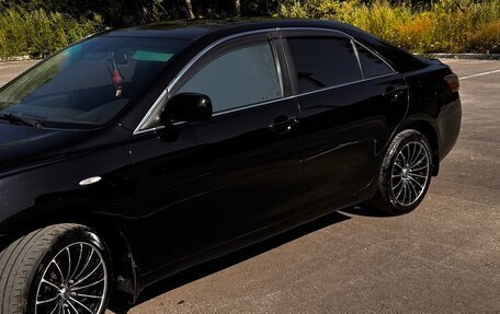 Toyota Camry, 2008 год, 850 000 рублей, 4 фотография