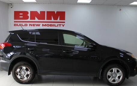 Toyota RAV4, 2015 год, 1 890 000 рублей, 2 фотография