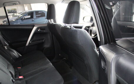 Toyota RAV4, 2015 год, 1 890 000 рублей, 16 фотография